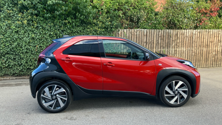 Toyota Aygo X 1.0 VVT-i Edge 5dr Petrol Hatchback